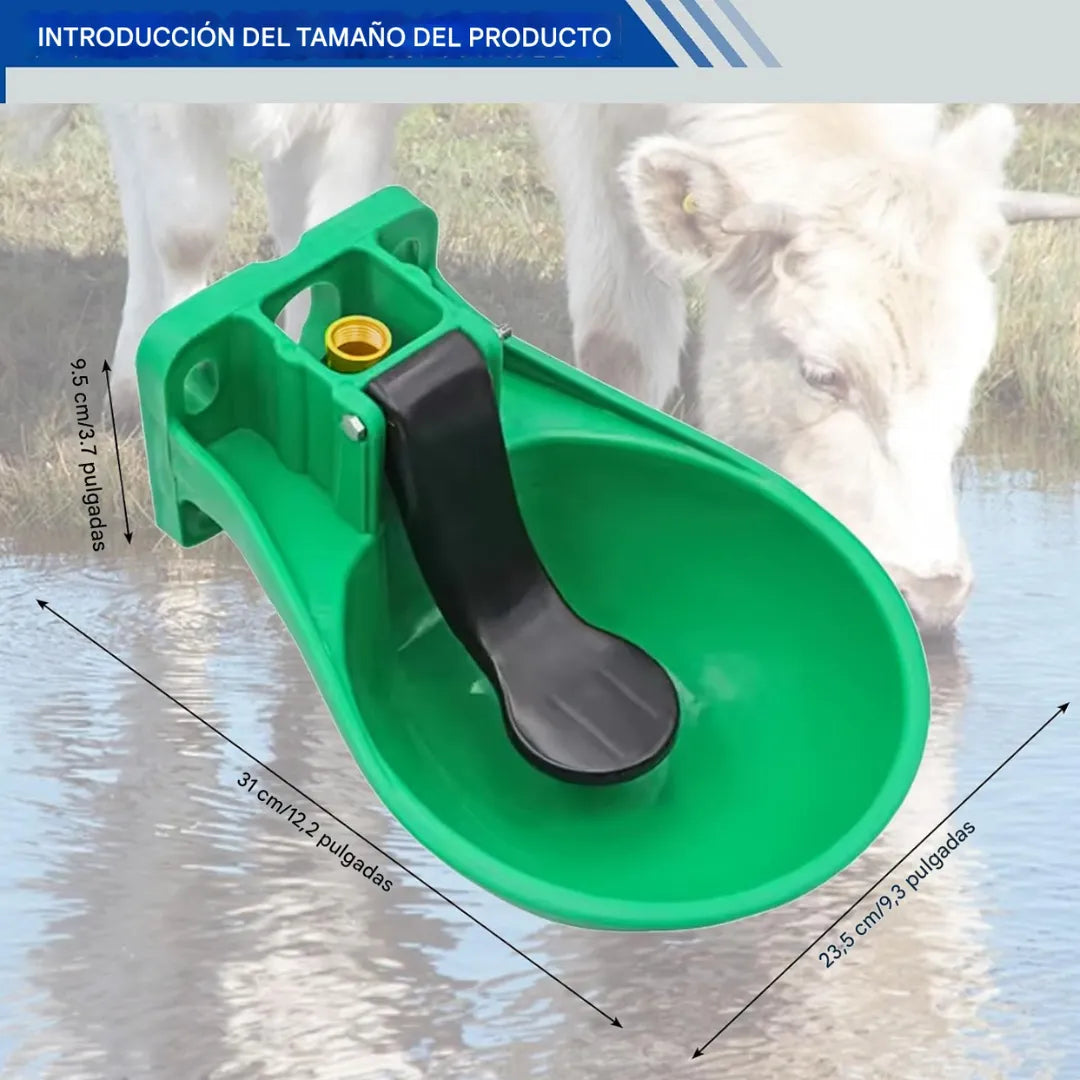 Bebedero con niple: hidratación inteligente para finca