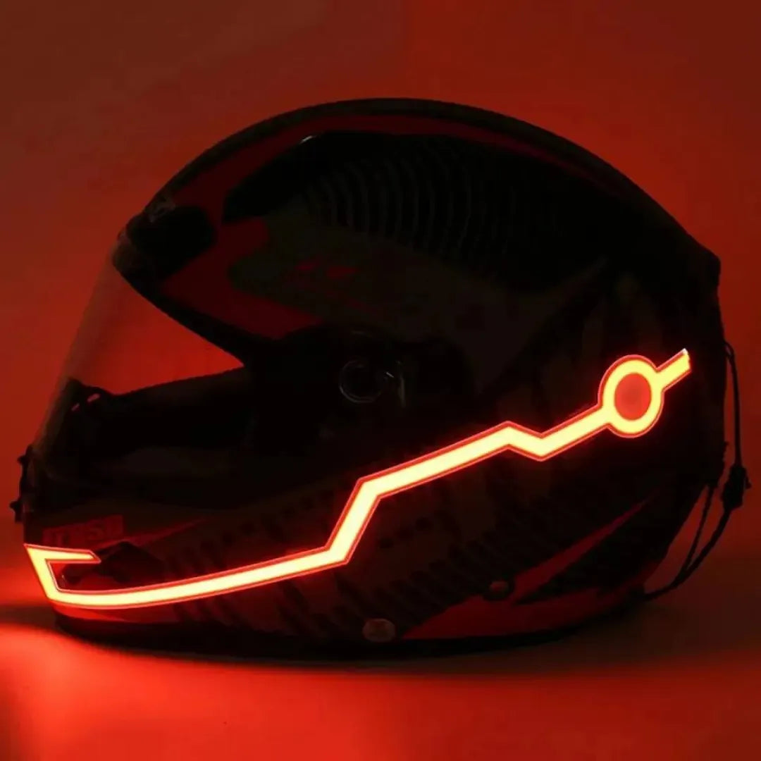 LUZ LED PARA CASCO: HAZTE NOTAR EN LA VÍA